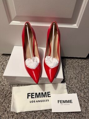 FEMME Los Angeles Red Patent Pointed-Toe Pumps